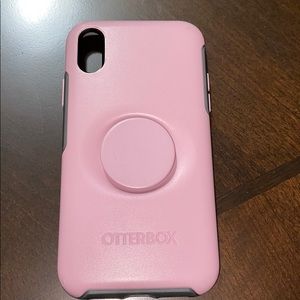 A phone case for the iPhone XR.
